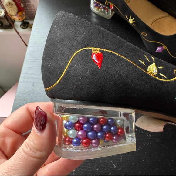 NWT J. Renee Noelsteps Holiday Suede Embroidered Pumps Sz 6,5 - Picture 4 of 12